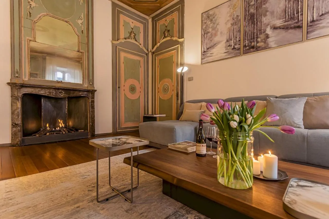Rovelli 41 By Rent All Como 0*,