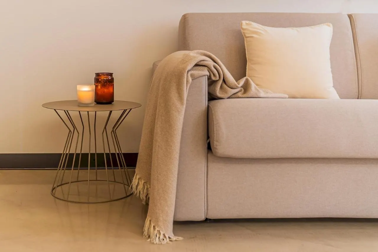 Rovelli 41 By Rent All Como 0*,